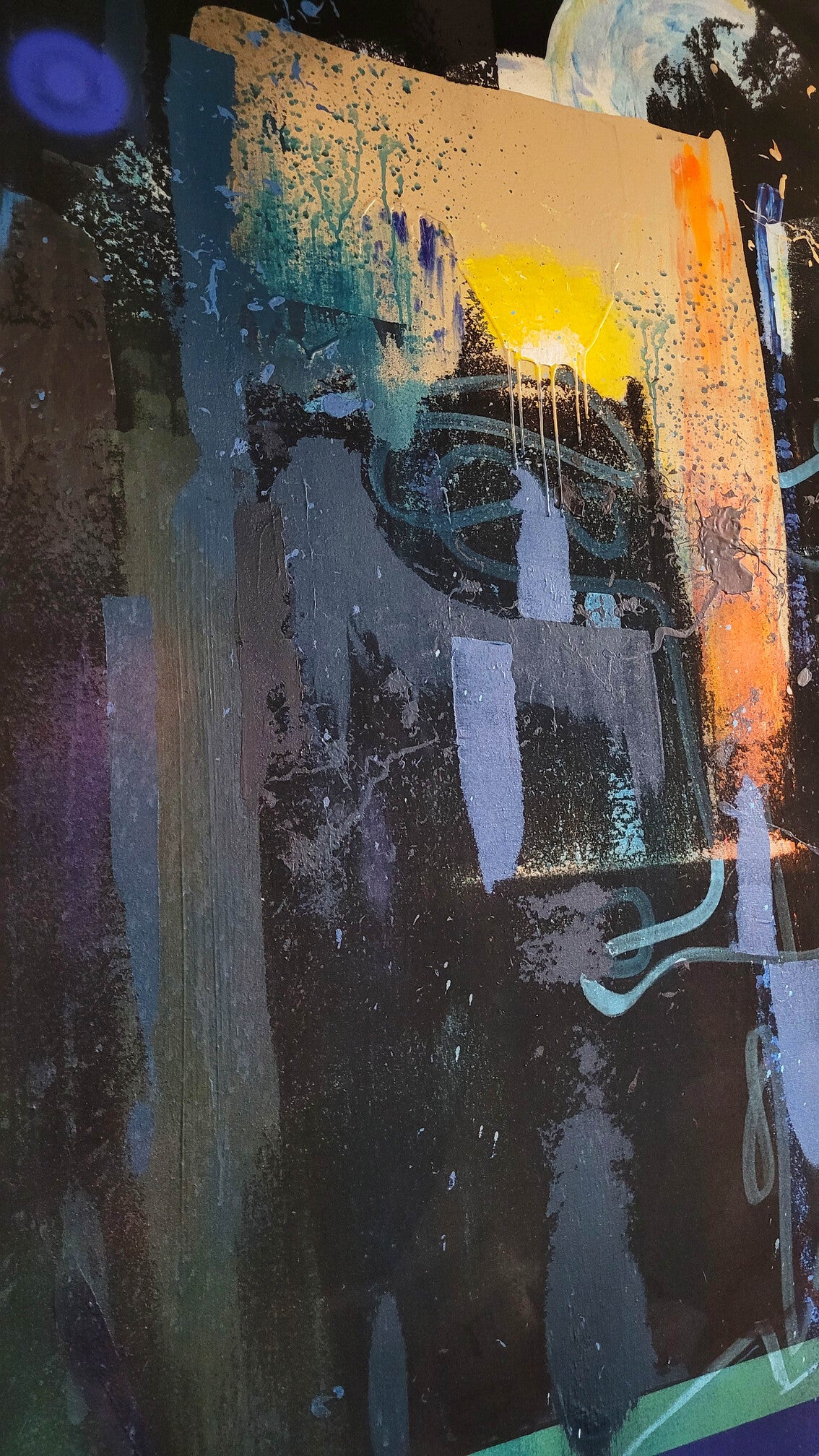 Pintura en lienzo. creada por cifuentes artista abstracto colombiano titulada LET GO OR BE DRAGGED, vista detalle